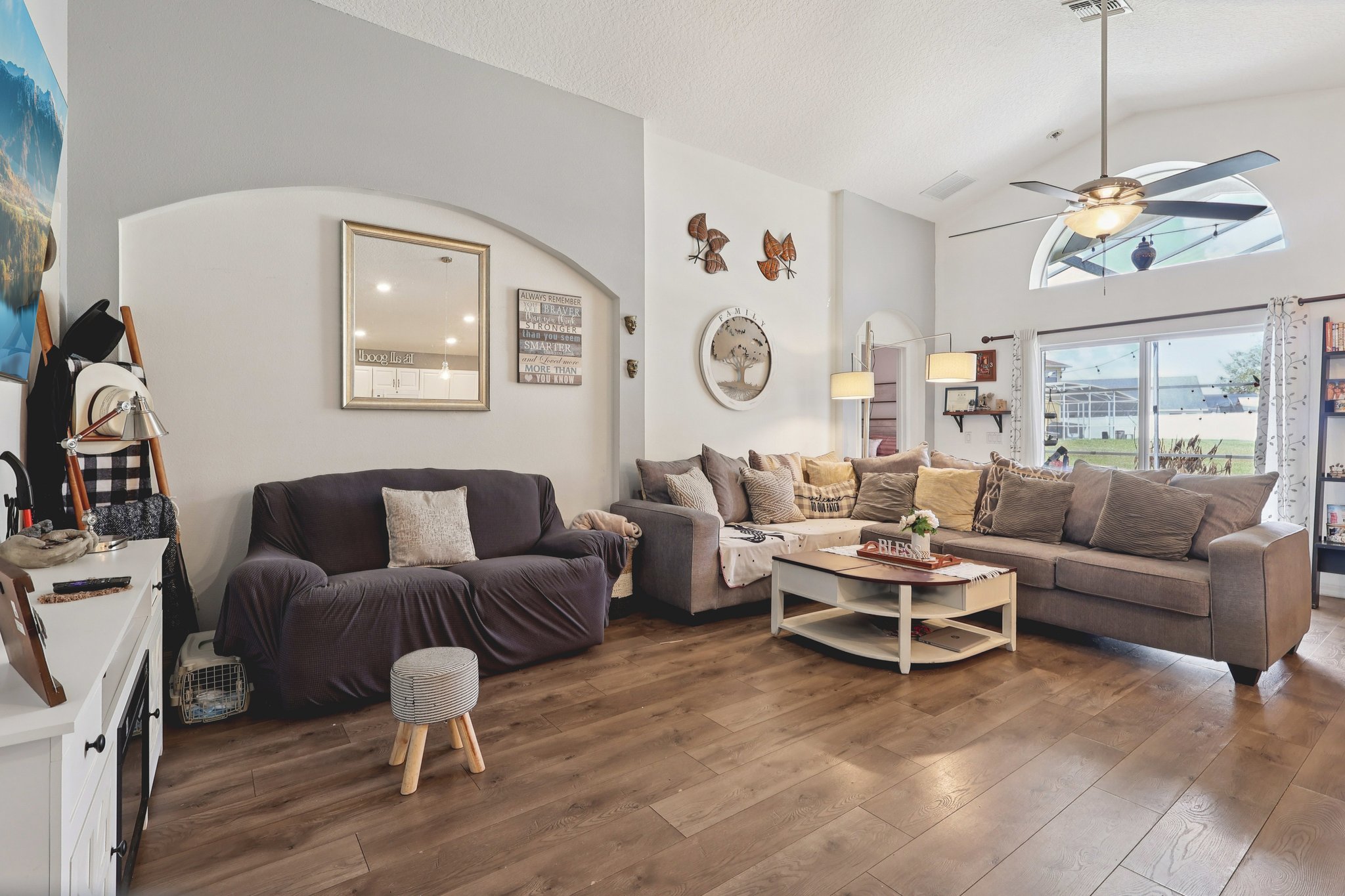 Cumbrian Lakes Dr-S0703-005.jpg