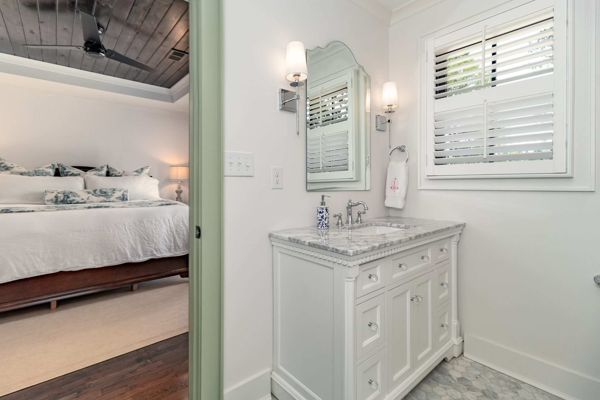 Owner's En-Suite Bath