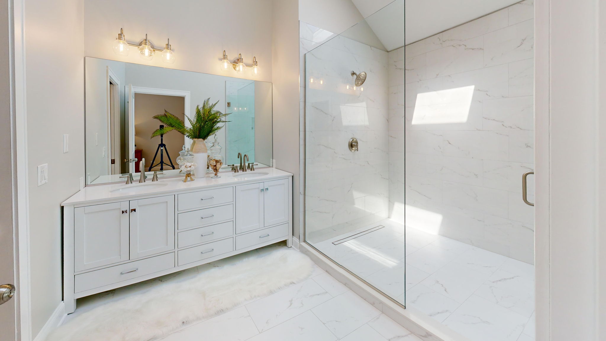 486-Chippewa-Dr-Bathroom