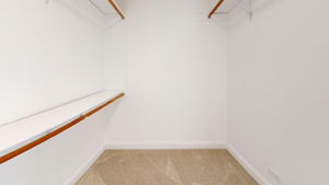 486-Chippewa-Dr-Closet