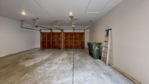 486-Chippewa-Dr-Garage 5
