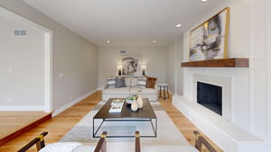 486-Chippewa-Dr-Living-Room 4