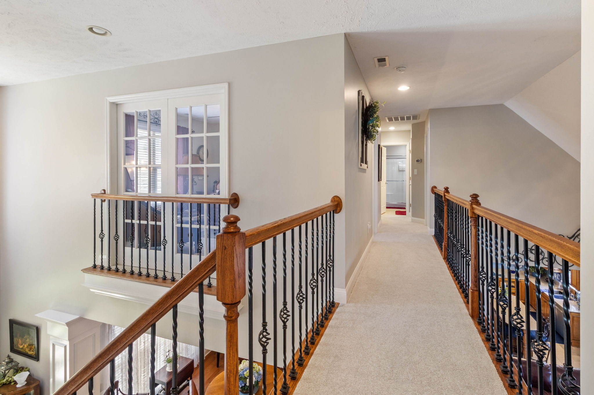  Photo 49
