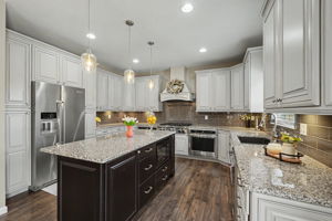 This kitchen is a Chef's delight!