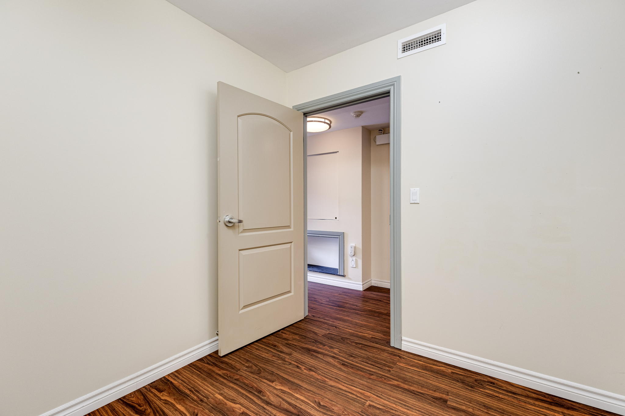 Toronto property showcase — delivered property photograph 7