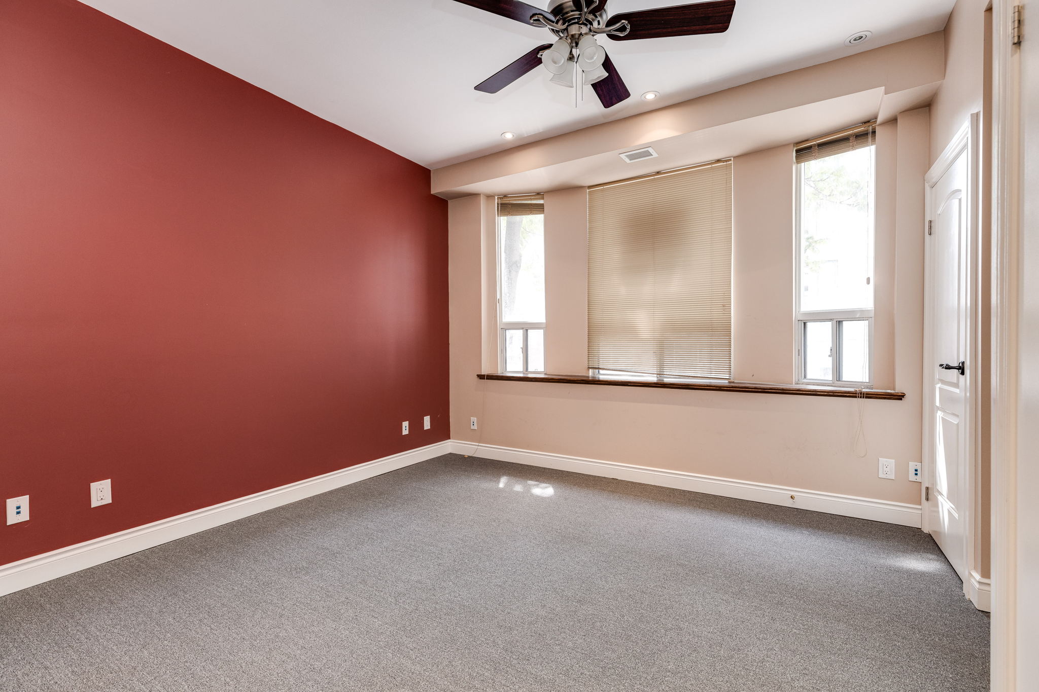 Toronto property showcase — delivered property photograph 31