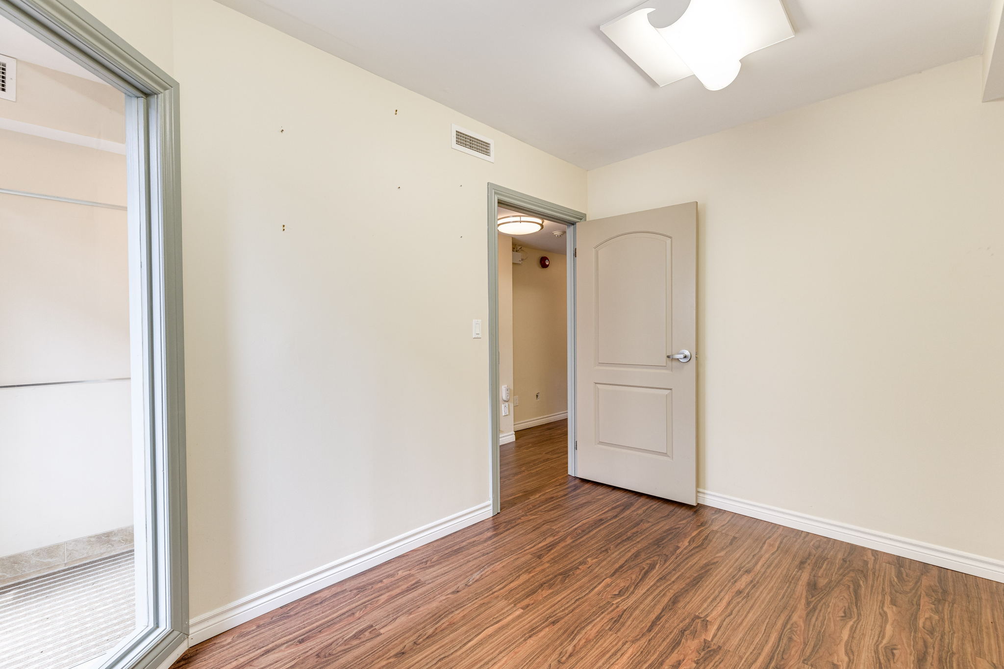Toronto property showcase — delivered property photograph 4