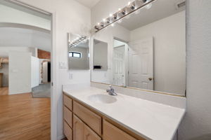 Bathroom 2 (1)