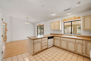 Kitchen (2)