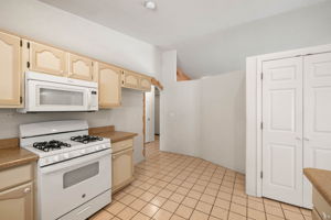 Kitchen (3)