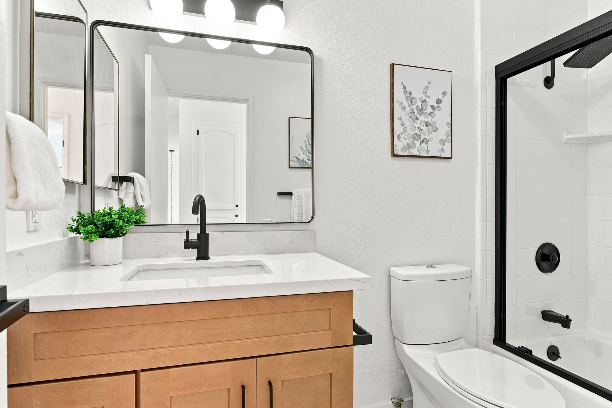 032_F8_4786 Lago Vista Cir