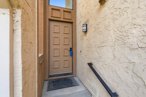 004_F8_4786 Lago Vista Cir