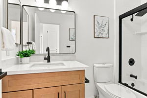 032_F8_4786 Lago Vista Cir