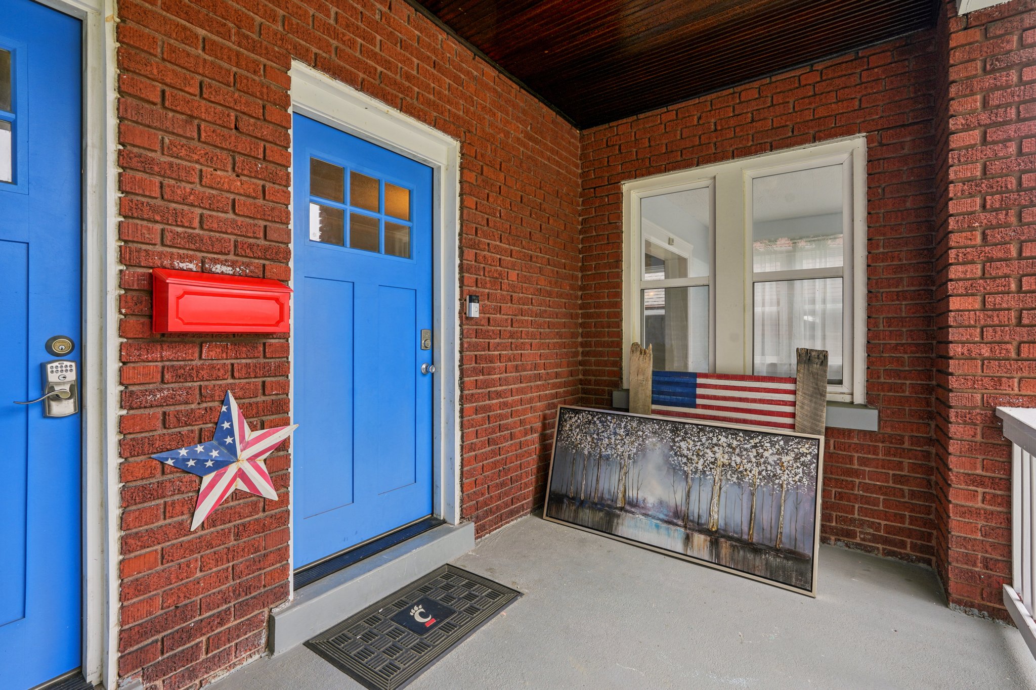 Loretta Ave-1806-006.jpg