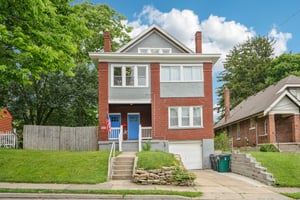 Loretta Ave-1806-001.jpg