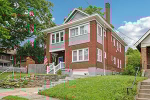 Loretta Ave-1806-002.jpg