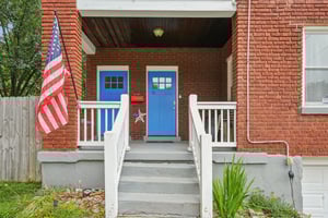 Loretta Ave-1806-005.jpg