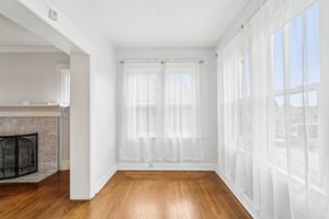 Loretta Ave-1806-022.jpg