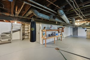 Loretta Ave-1806-064.jpg