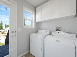  Photo 48