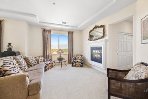 Primary suite sitting area