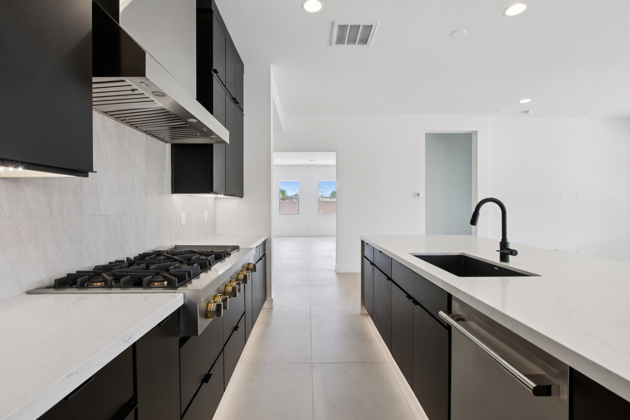 4793 W Grayback Ln-S0608-015.jpg