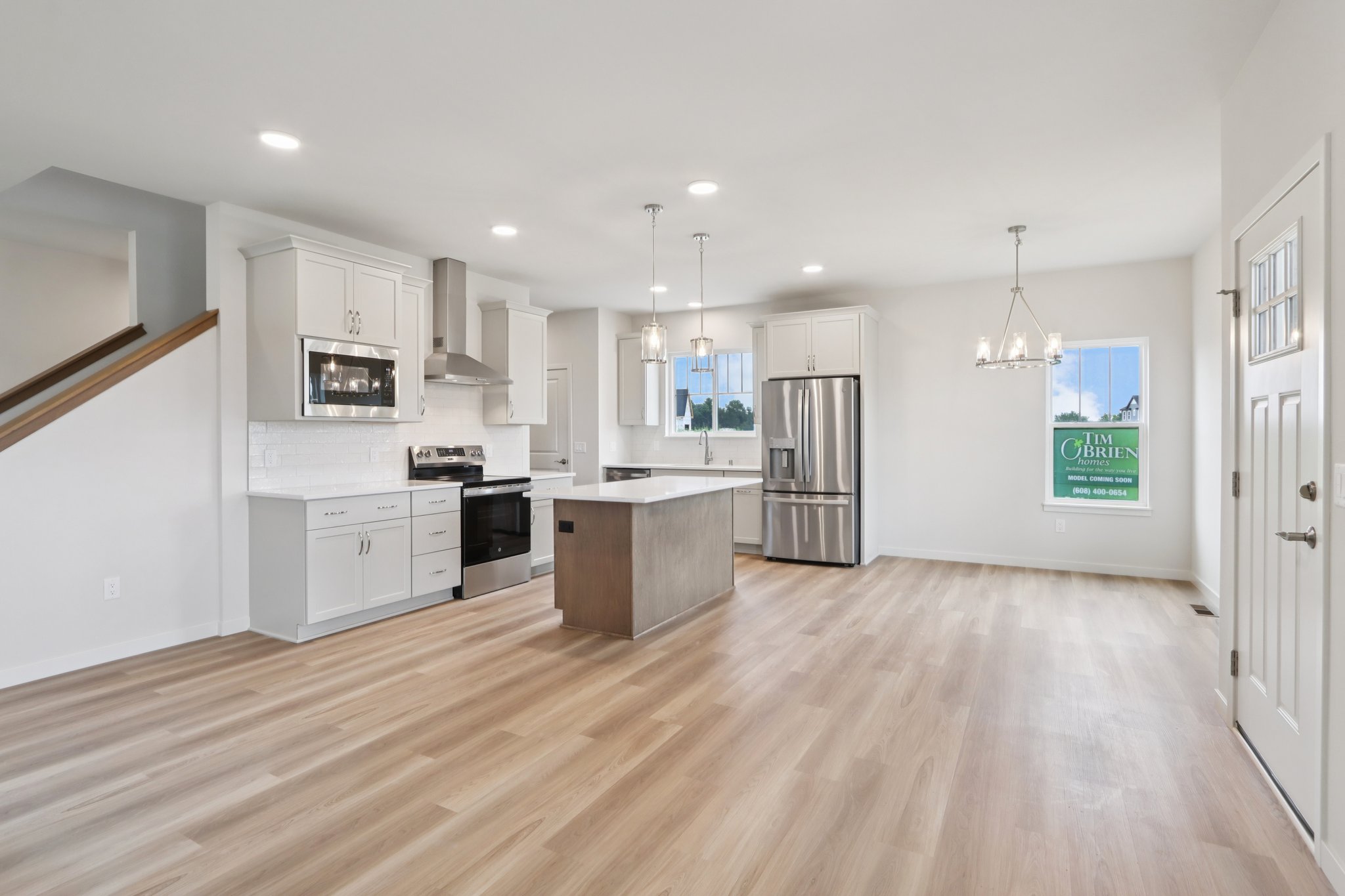 Lacy Rd-S2707-008.jpg