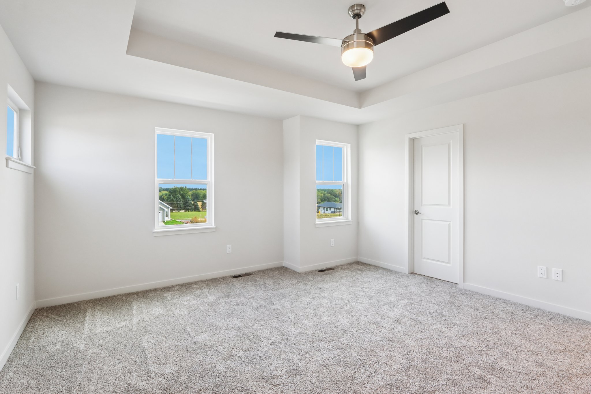 Lacy Rd-S2409-032.jpg