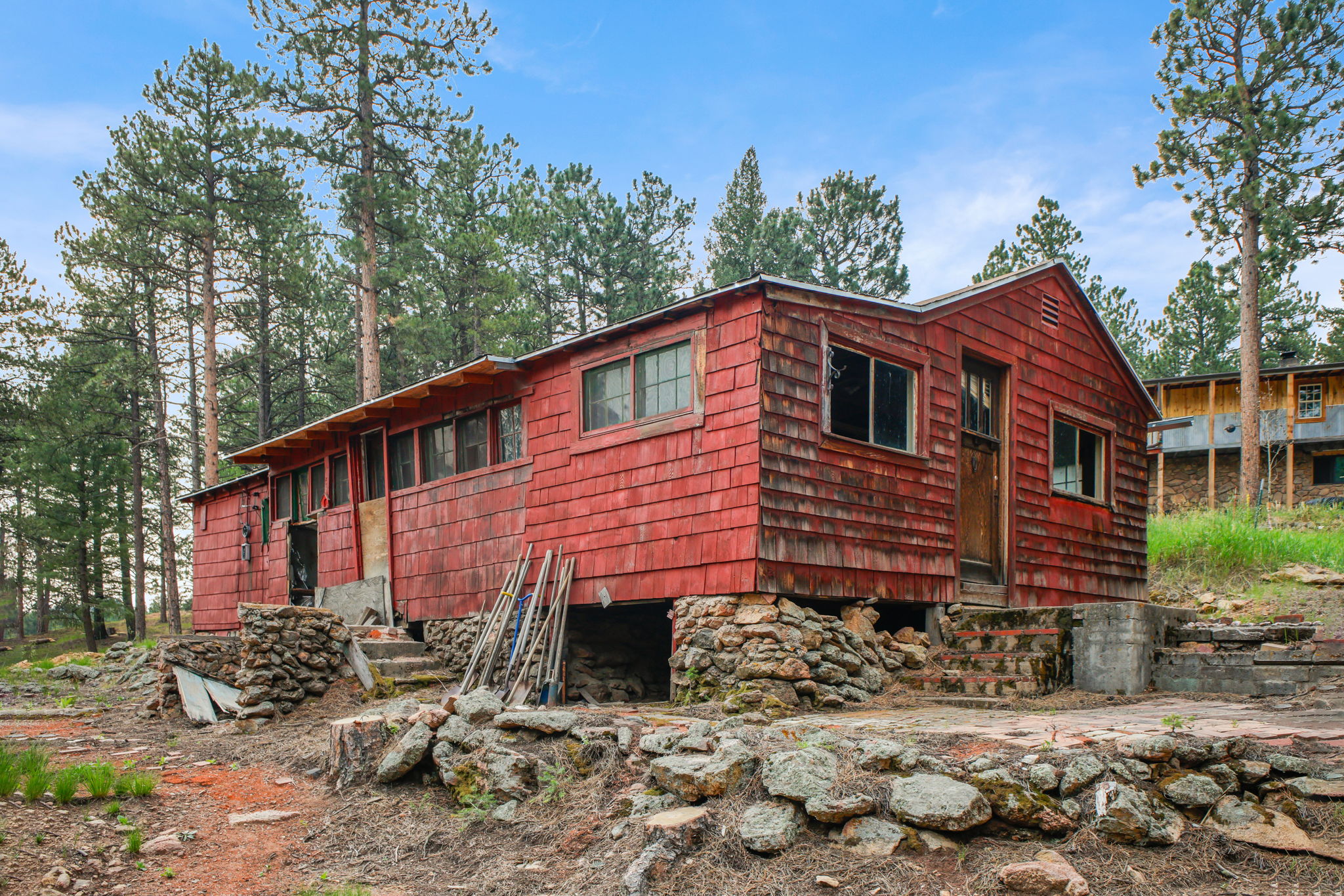 Cabin at 4776 Le Masters