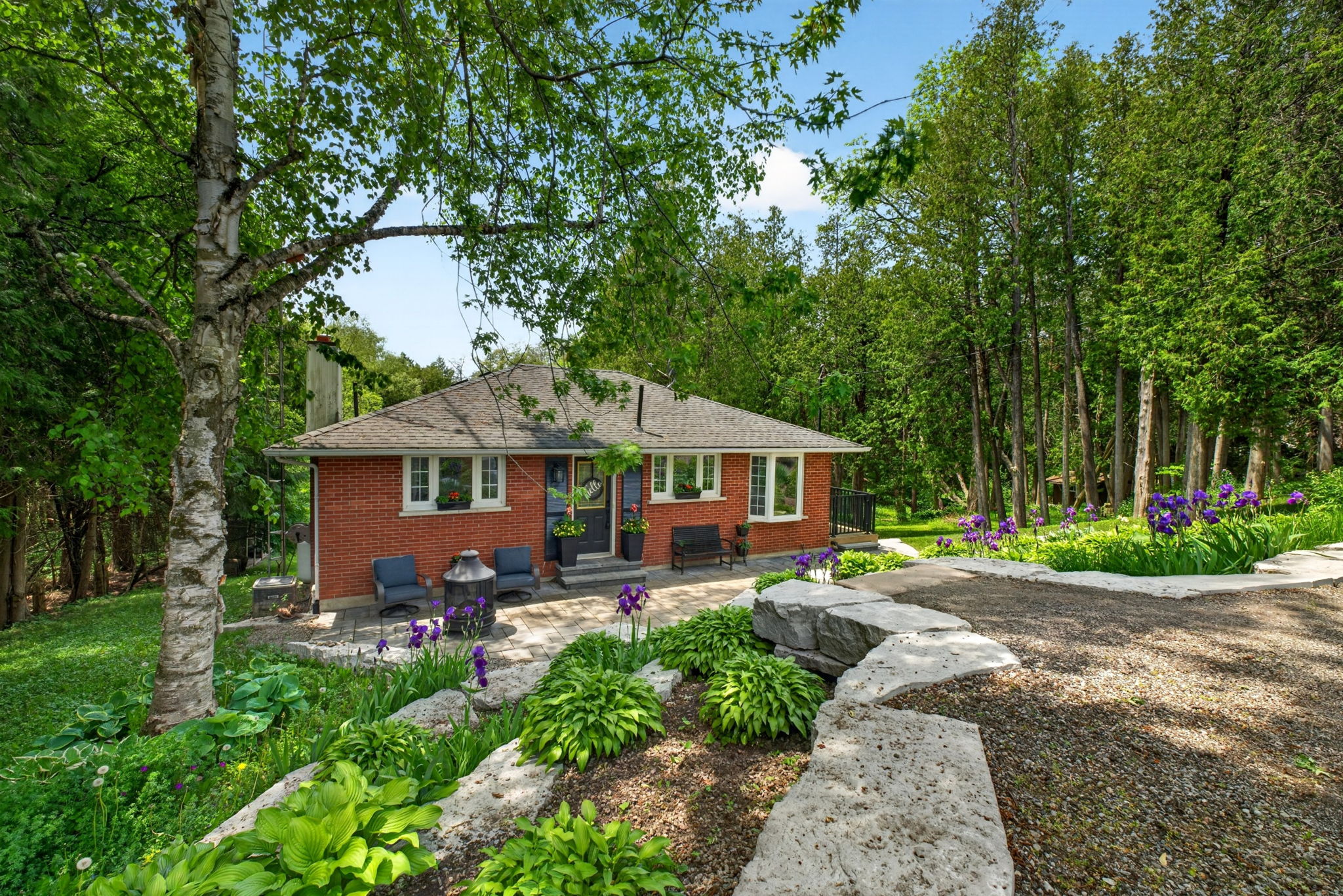  Photo 4