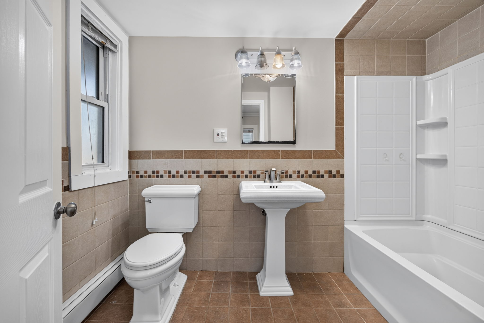 48 Breed St, Lynn, MA 01902, USA Photo 23