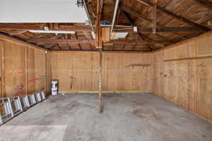 48 Breed St, Lynn, MA 01902, USA Photo 6