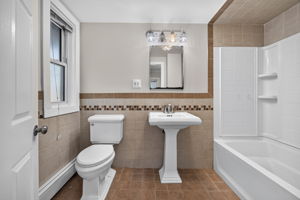 48 Breed St, Lynn, MA 01902, USA Photo 22