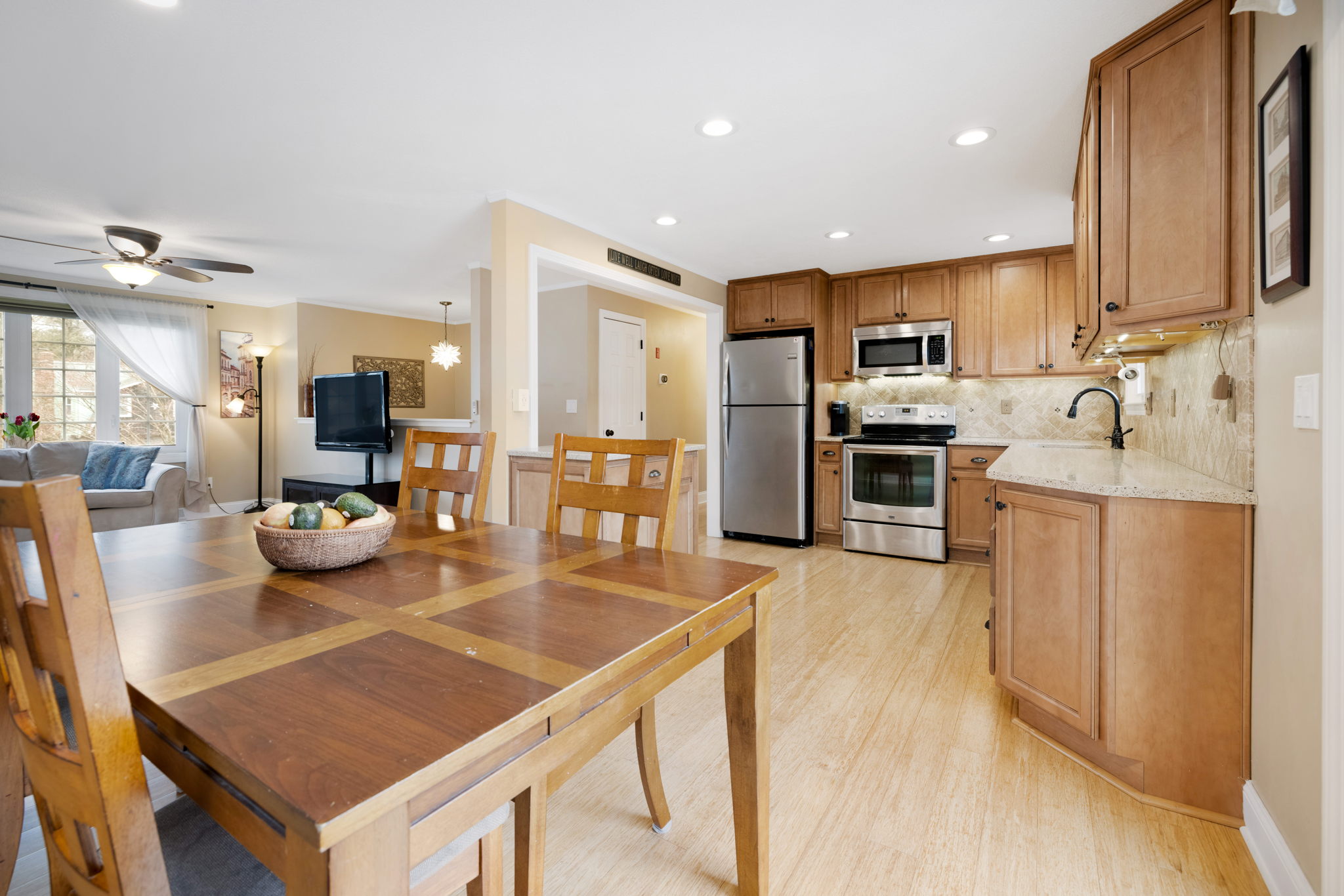 48 Casa Dr, Mansfield, MA 02048, USA Photo 2