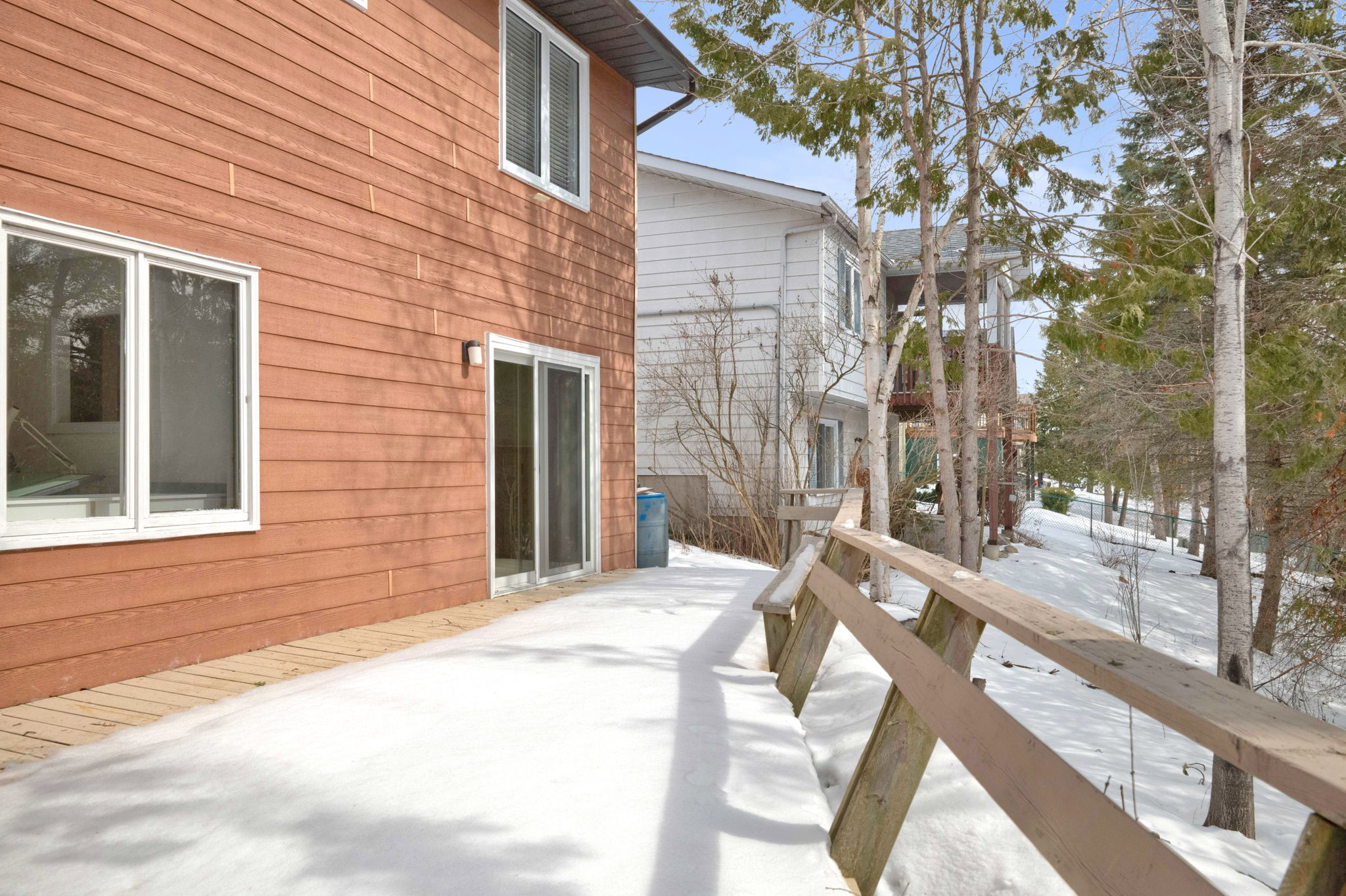  Photo 48