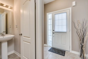  48 Courtney St, Fergus, ON N0B, US Photo 6