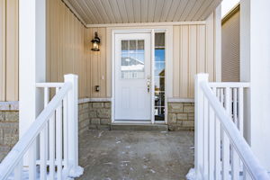  48 Courtney St, Fergus, ON N0B, US Photo 3