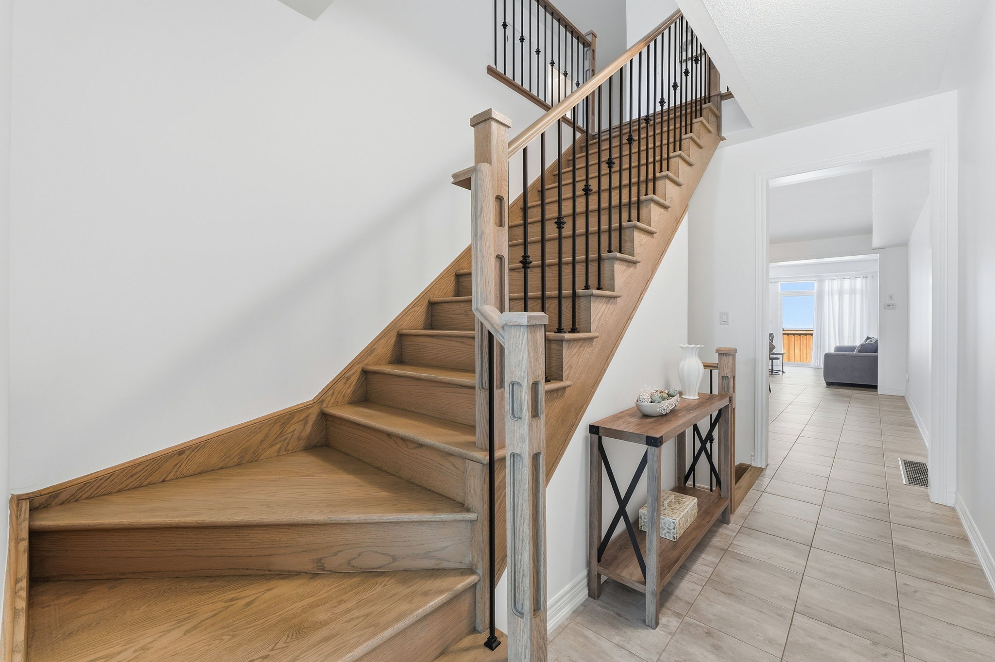43 Cupples Farm Ln, East Gwillimbury, ON L0G 1M0, Canada Photo 8