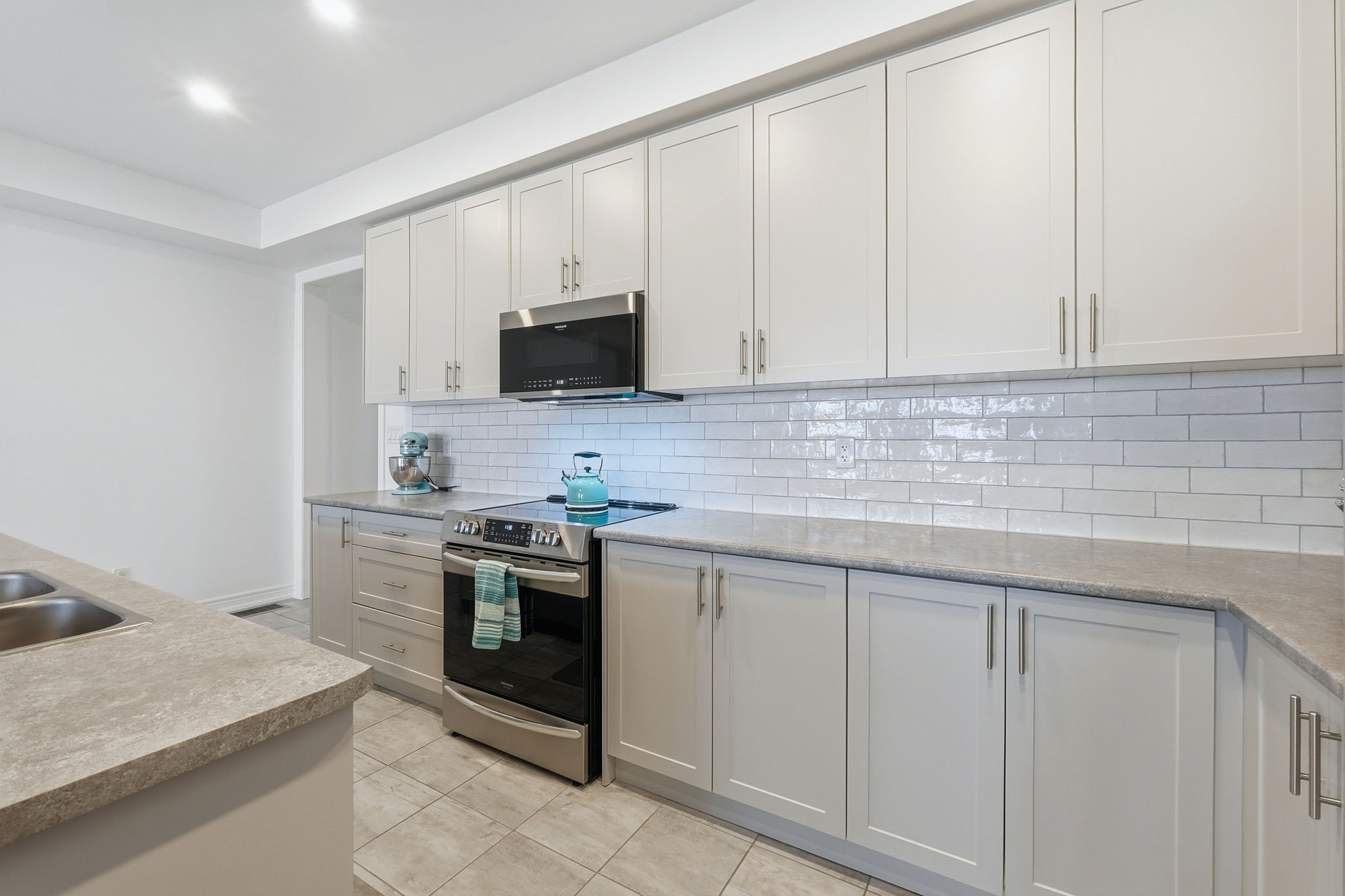 43 Cupples Farm Ln, East Gwillimbury, ON L0G 1M0, Canada Photo 14