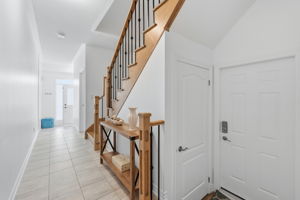 43 Cupples Farm Ln, East Gwillimbury, ON L0G 1M0, Canada Photo 8