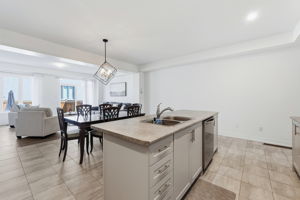 43 Cupples Farm Ln, East Gwillimbury, ON L0G 1M0, Canada Photo 14