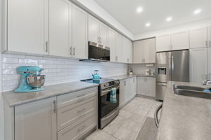 43 Cupples Farm Ln, East Gwillimbury, ON L0G 1M0, Canada Photo 15