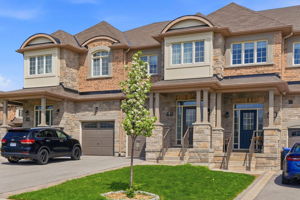 43 Cupples Farm Ln, East Gwillimbury, ON L0G 1M0, Canada Photo 2
