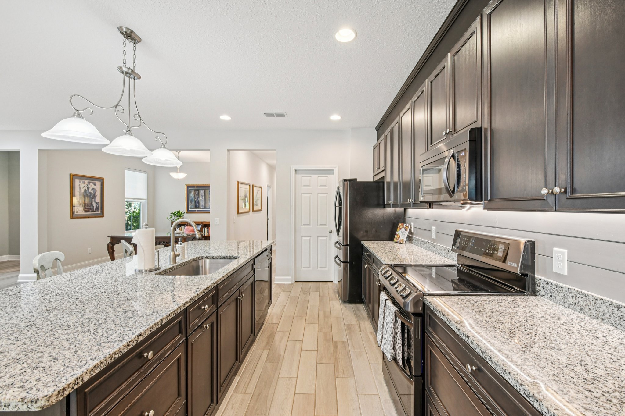 - 48 Indian Grass Dr-S1804-016.jpg