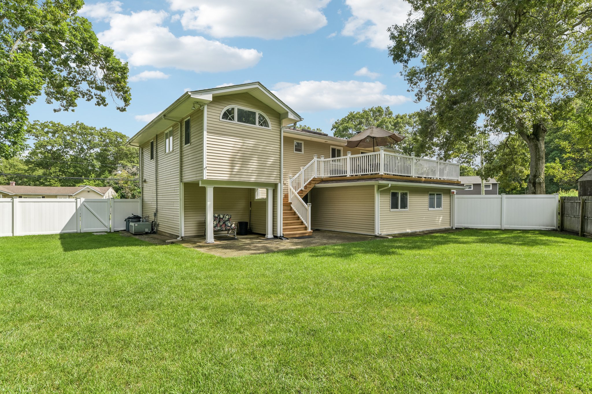 Junard Blvd-S3107-036.jpg