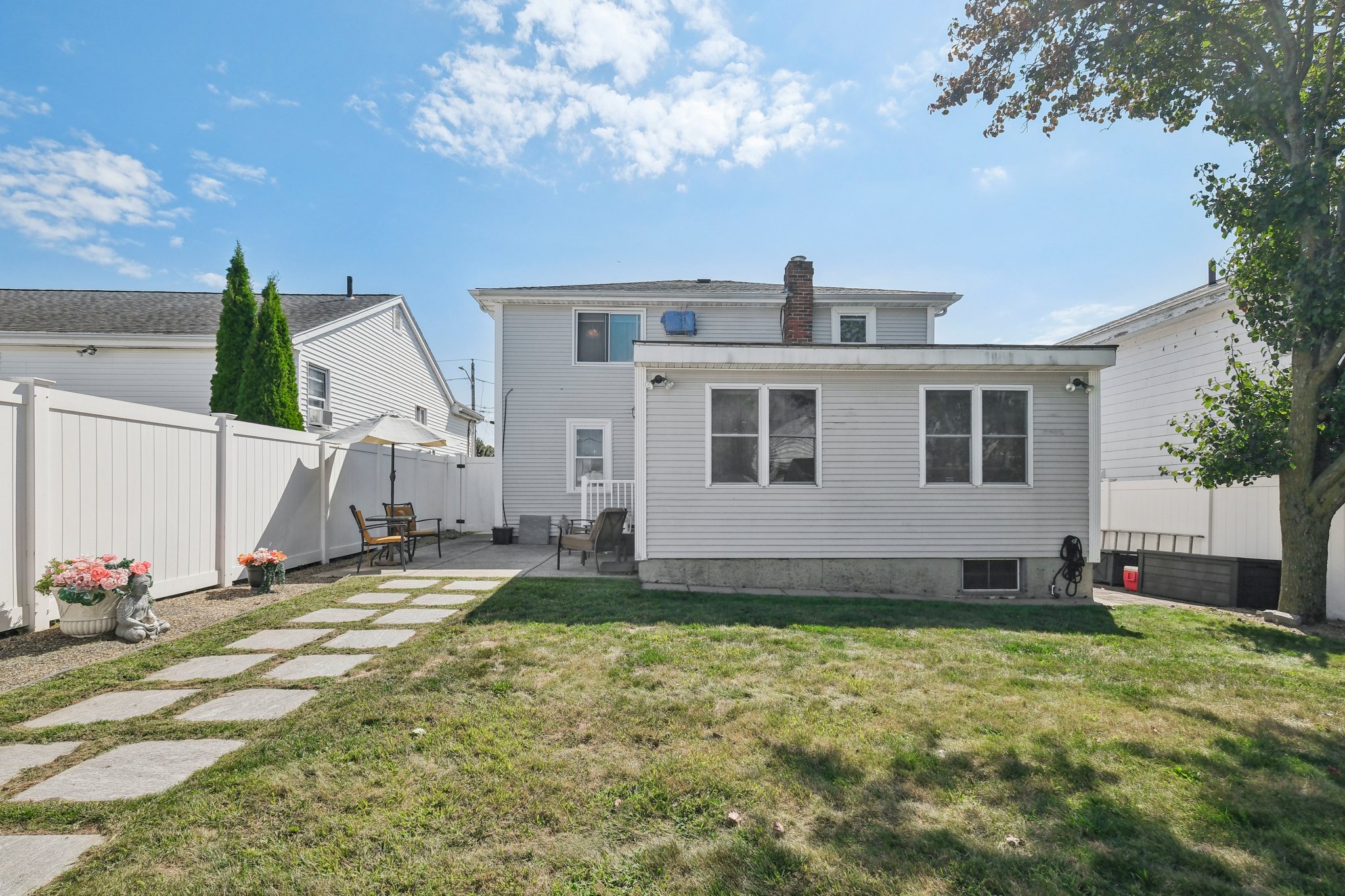 Newman St-S1309-036.jpg