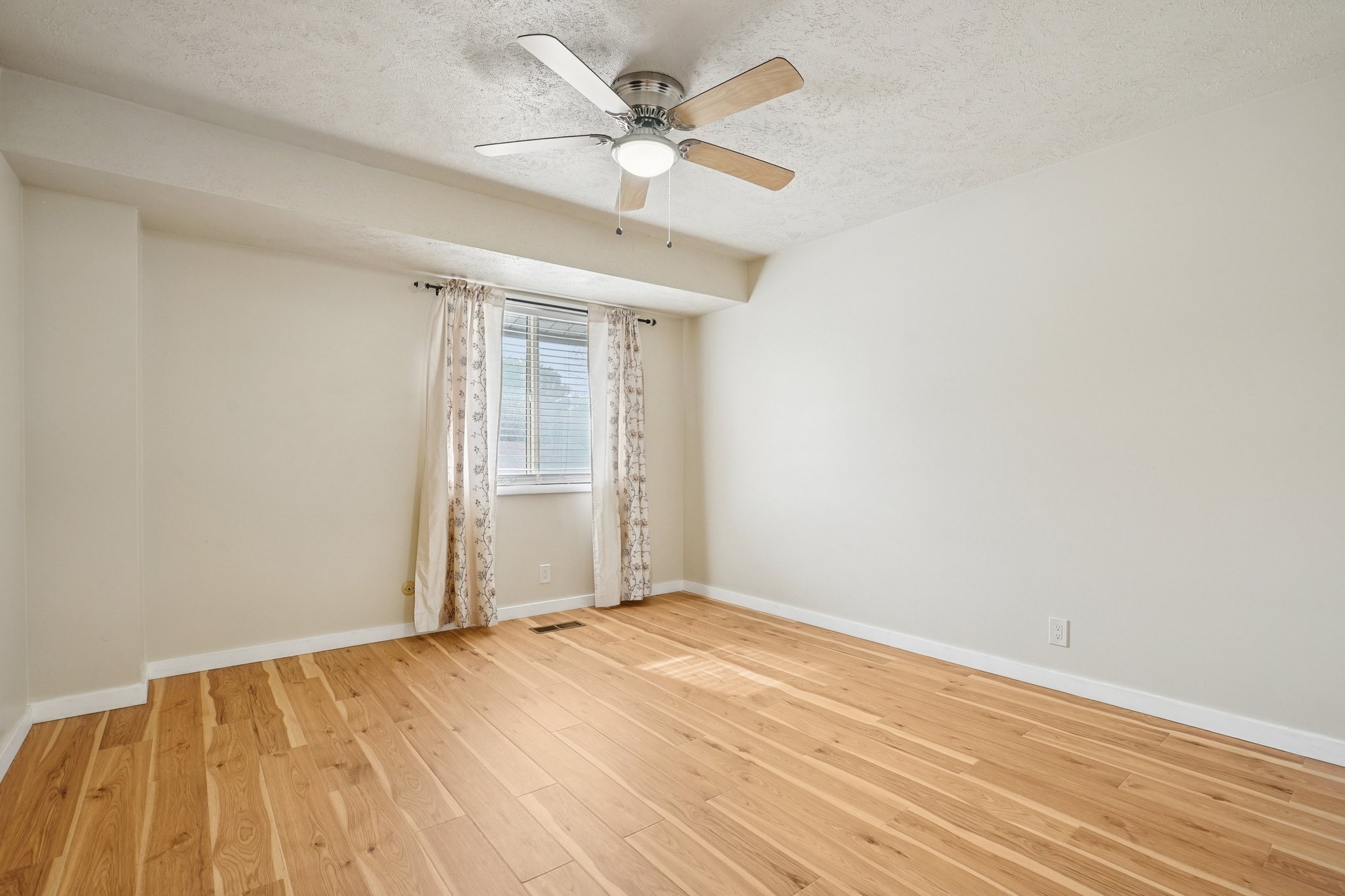 W San Rafael Ct-S1702-014.jpg