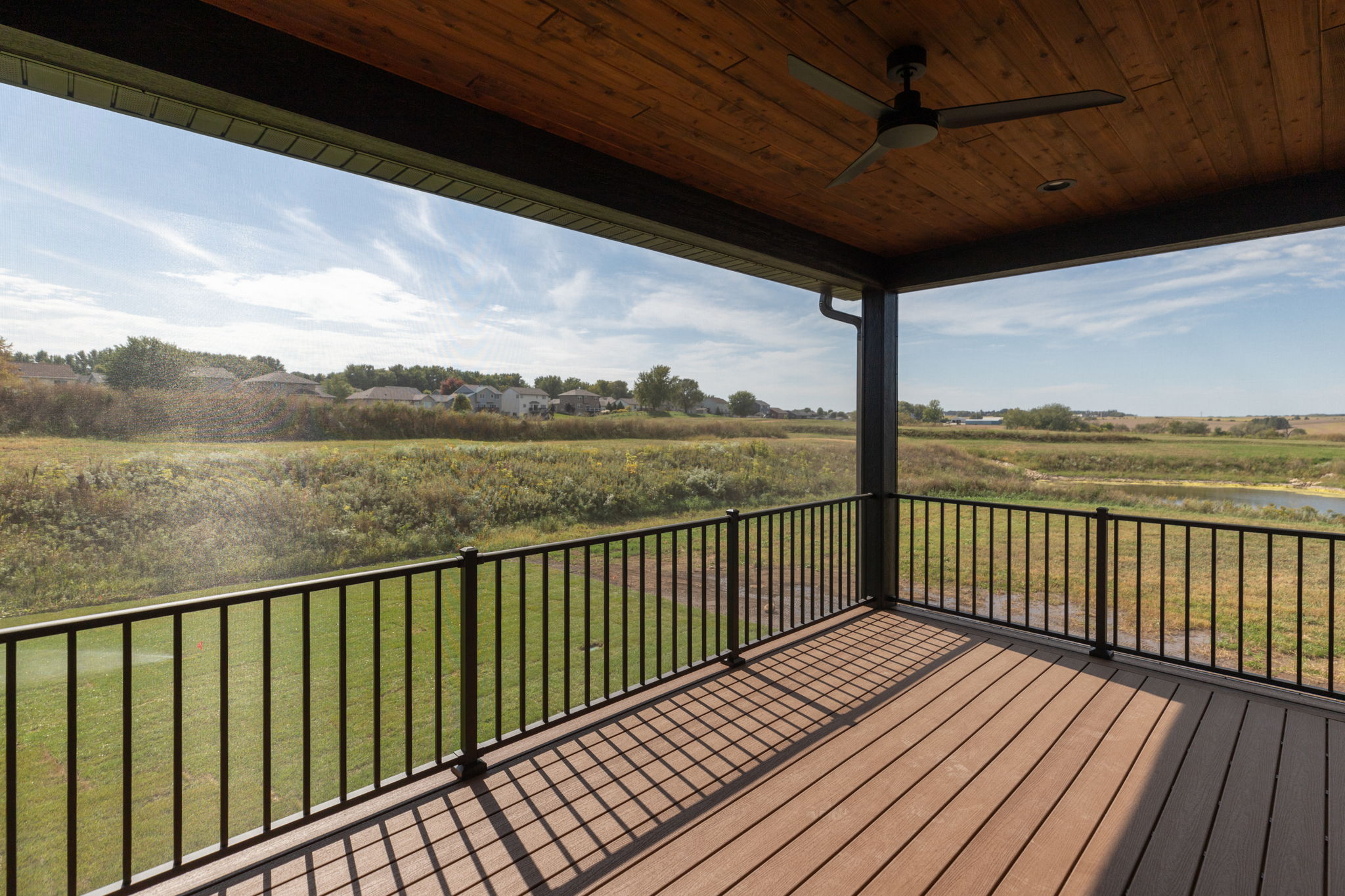 40-Screened Porch