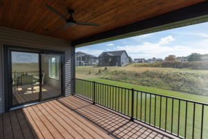 41-Screened Porch