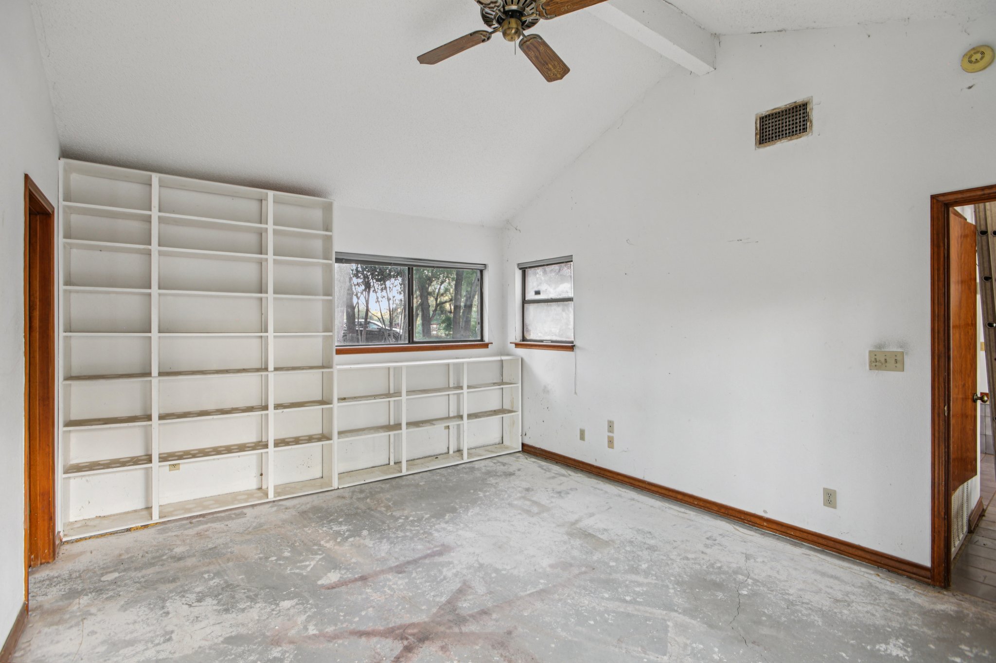 Leeward Ct-S1308-014.jpg